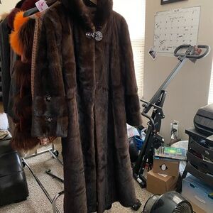 Luxurious Dark Brown Fur Coat Mink